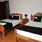 Guest house Residencia Livramento 3*