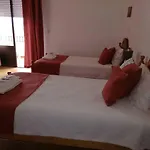 Residencia Livramento 3* Velas
