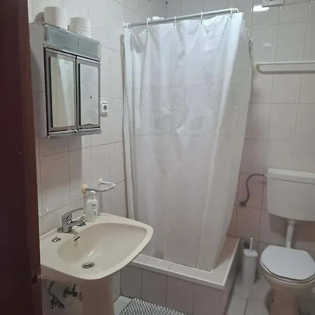 Residencia Livramento 3* Velas