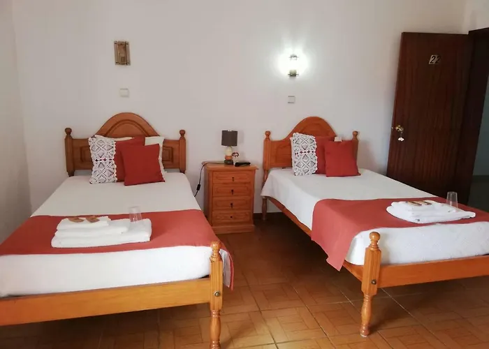 Residencia Livramento 3* Velas